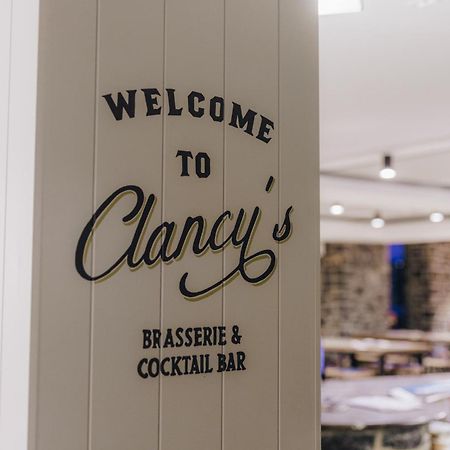 Banjo Paterson Inn Jindabyne Bagian luar foto