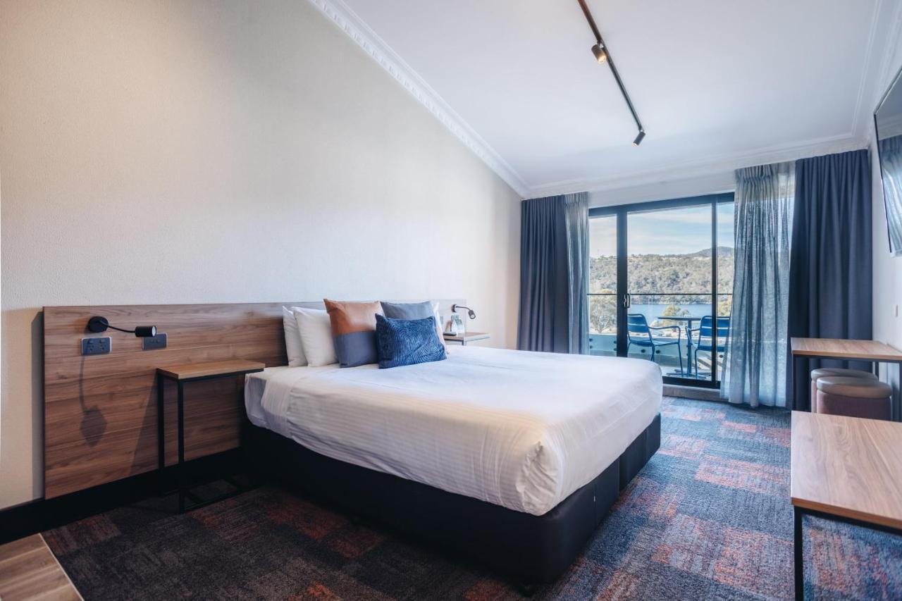 Banjo Paterson Inn Jindabyne Bagian luar foto